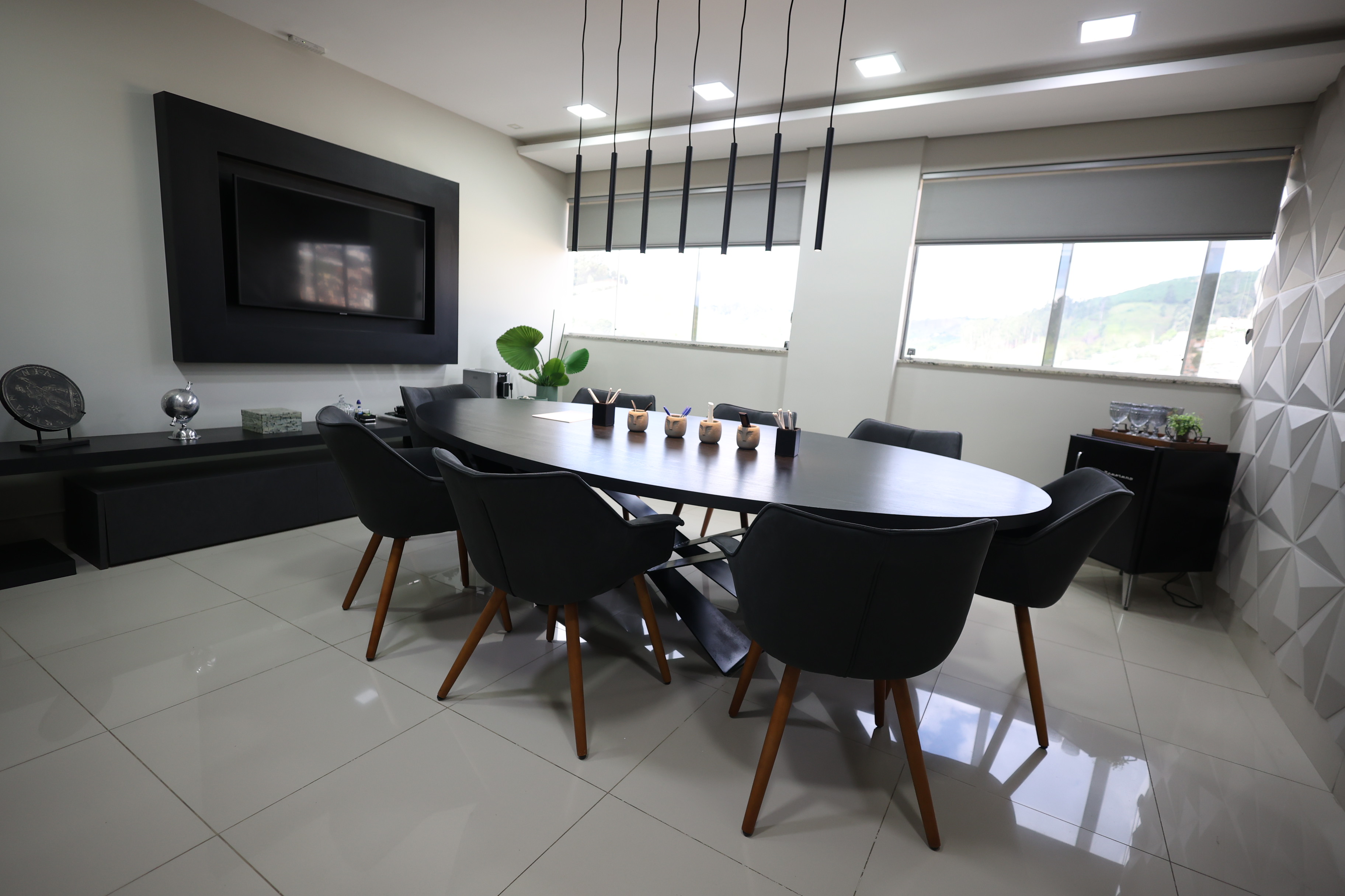 Sala de reuniões do escritório Reis e Mendes Advocacia